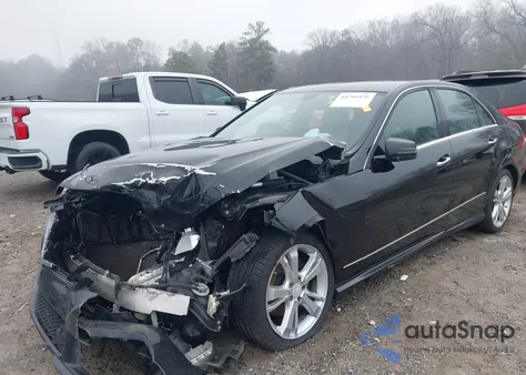 2013 Mercedes-Benz E 350 z USA, uszkodzony, nr VIN WDDHF5KB4DA691133